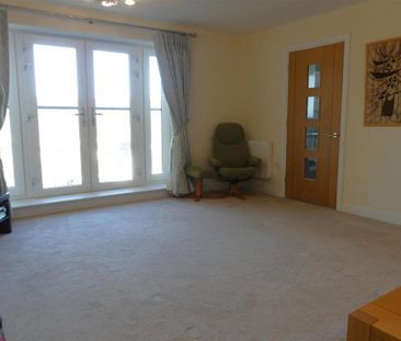 2 bedroom retirement property to rent - Photo 1