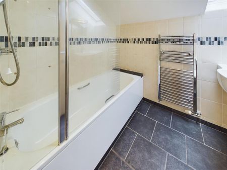 2 bedroom detached house to rent - Photo 3