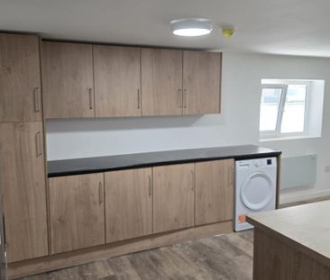 1 bedroom in a house share to rent - Photo 6