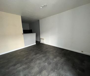 Location Appartement 2 pièces 33m² LA ROCHELLE 17000 - Photo 2