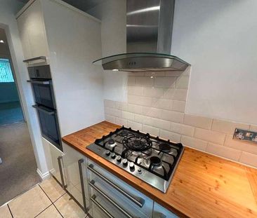 Bourne Pines - Christchurch Road, Bournemouth, BH1 - Photo 5