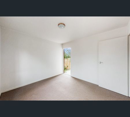 1/1 Forrester Street, Essendon, Vic 3040 - Photo 4