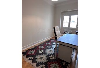 Apartamento T5 em Lisboa