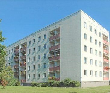 ERSTBEZUG NACH SANIERUNG: Schicke 2-Zimmer-Wohnung mit Balkon in To... - Foto 1