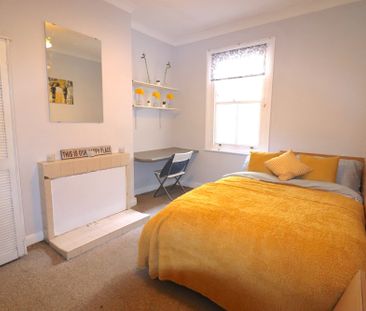 First Floor Front Left (5), 44 Boulter Street, Oxford OX4 1AX - Photo 3