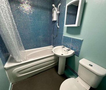 Lingfield Court, Anderton Road, Longford, Coventry, CV6 - Photo 3