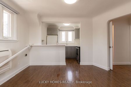 For Lease - 157 Centre Street, Oshawa, Ontario - Photo 4