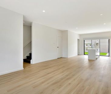 Brand New, Modern Living - Photo 2