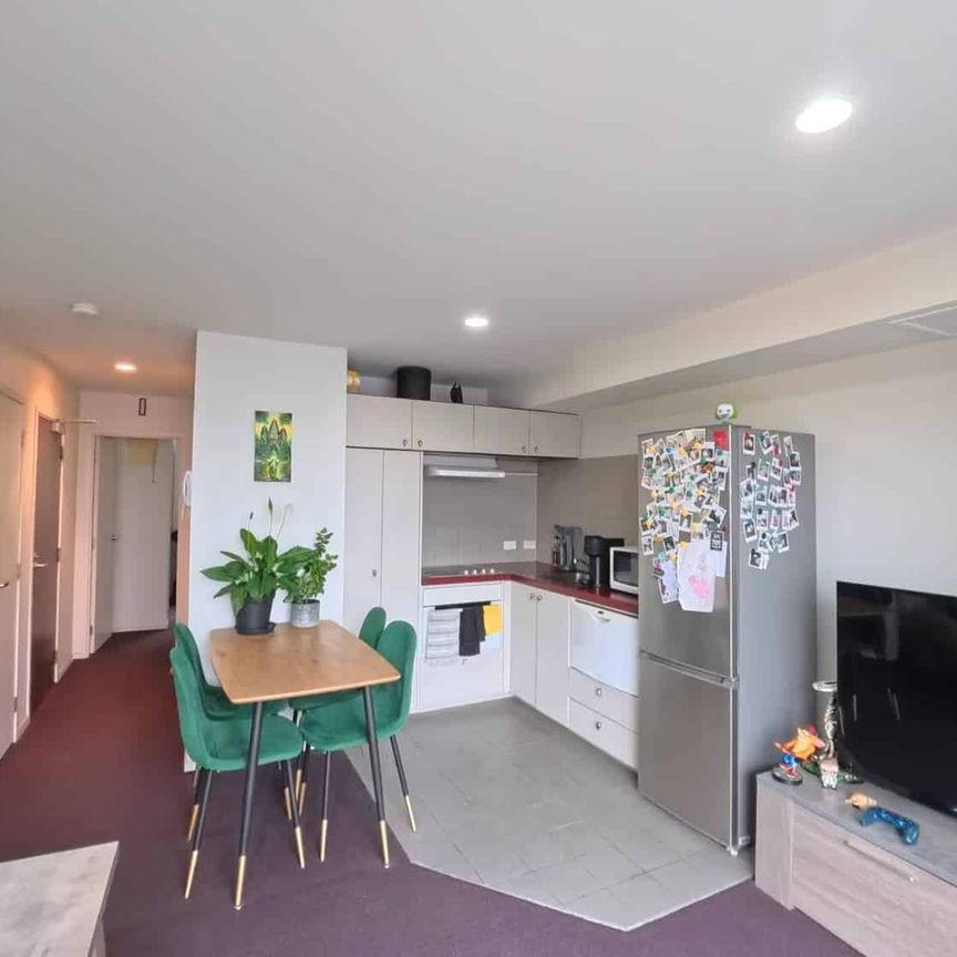 Modern Apartment, Mt Roskill - Photo 1