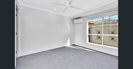 BRAND NEW DUPLEX- AVAILABLE NOW! - Photo 3