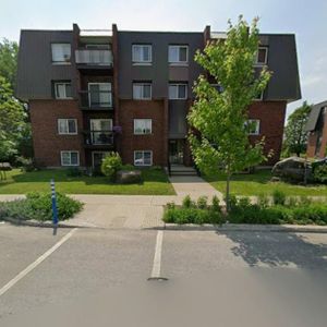 !|! LOGEMENT 4 1/2 À LOUER 1 475$ !!! LIBRE LE 1ER JANVIER 2026 - Photo 2