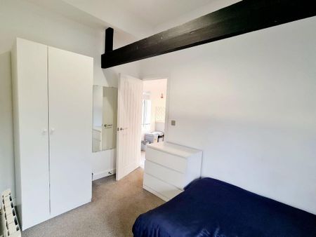 2 bedroom apartment to rent - Photo 2