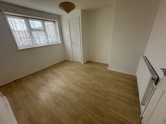 Kesteven Walk, Peterborough, PE1 5DS - Photo 1