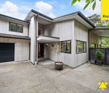 Spacious 4-Bedroom Family Home with Double Garage - Photo 1