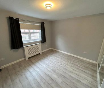 2 bedroom semi-detached house to rent - Photo 4