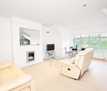 Harlow Moor Drive, Harrogate, HG2 - Photo 2