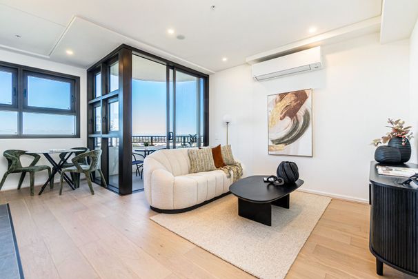 Brand New Luxury Studio Apartment with Stunning Castle Hill Views - Photo 1