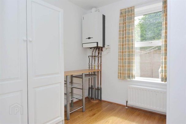 Apt 3, 44 Cyprus Avenue, Ballyhackamore, Belfast, BT5 5NT - Photo 1