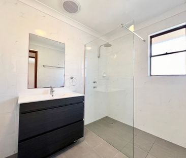 Neat and Tidy Villa in Great Location! - Photo 1