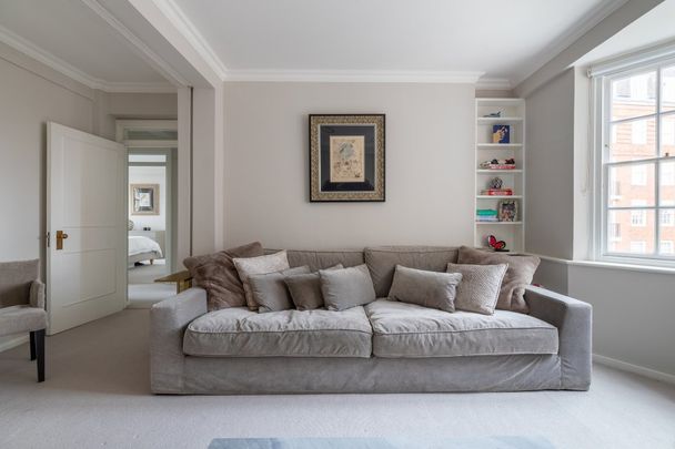 Cranmer Court, Whiteheads Grove, Kensington and Chelsea, London, SW3 - Photo 1