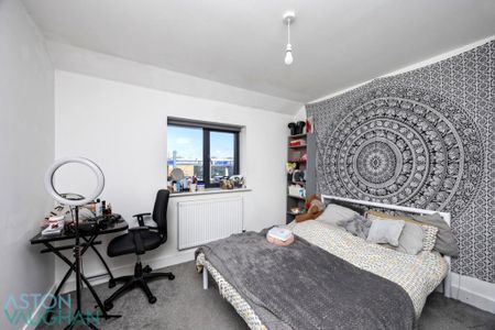 3 bedroom terraced house to rent - Photo 3