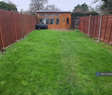 3 bedroom terraced house to rent - Photo 5