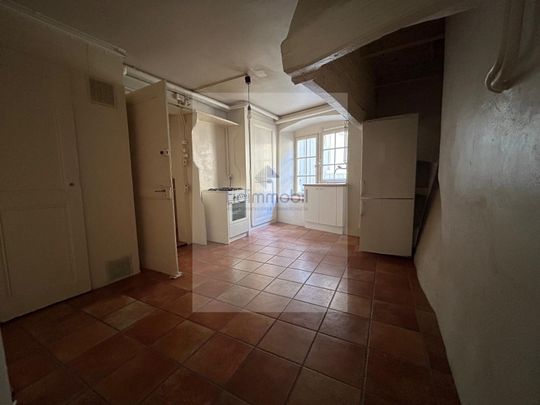 CHARMING APARTMENT IN THE CITY CENTER - Photo 1