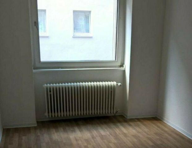 Helle 1,5-Zimmer Wohnung in Flensburgerstr 51a, Wuppertal - Elberfeld! - Photo 1