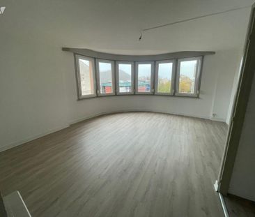 Appartement entièrement rénové disponible à la location. Avec ses 7... - Photo 1