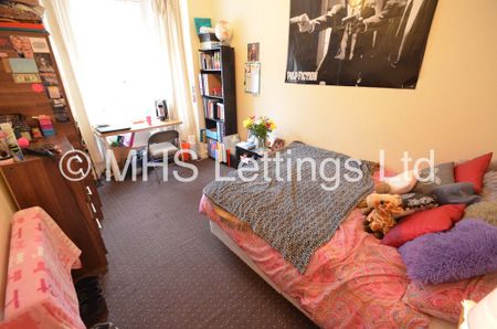4 Bedroom Mid Terraced House for rent in Ashville Avenue - Photo 5