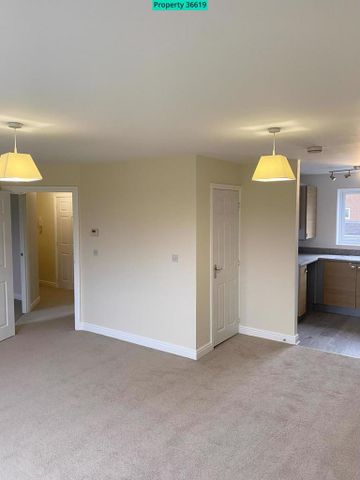 2 bedroom flat to rent - Photo 4