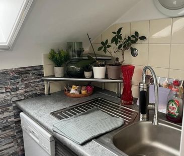 Gemütliche Dachgeschosswohnung in Schwanheim - Photo 5