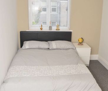 Ninth Avenue Unit 3 - Photo 2