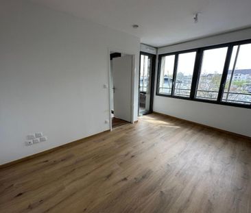 Location Appartement 2 pièces 36m² LA RICHE 37520 - Photo 2