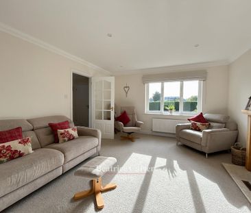 4 bedroom detached house to rent - Photo 1