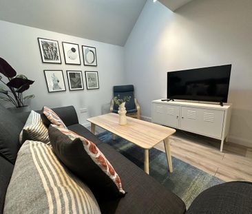2 bedroom flat to rent - Photo 2