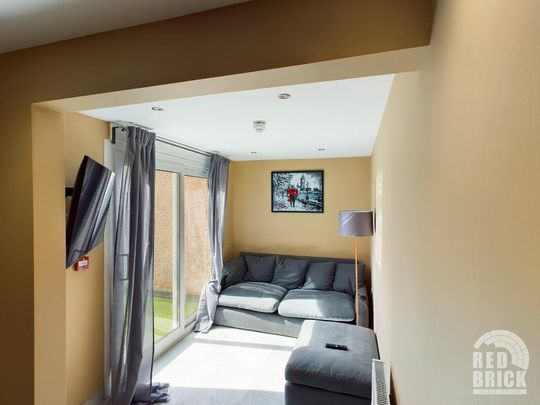 1 bedroom in a house share to rent - Photo 1