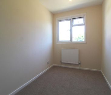 3 bedroom apartment to rent - Photo 6