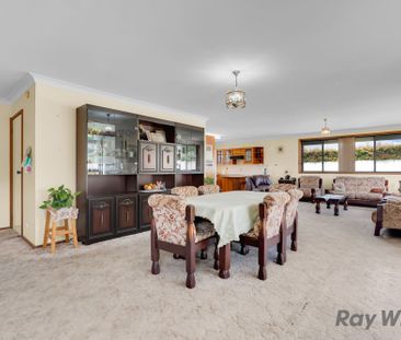 Comfortable Family Home - Photo 3