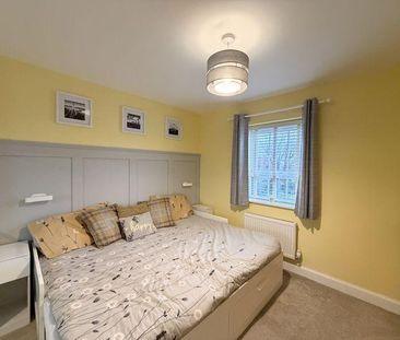 4 bedroom detached house to rent - Photo 6