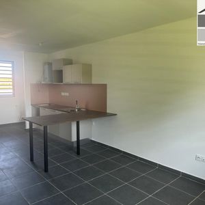 Location Appartement 2 pièces 45m² CAYENNE 97300 - Photo 2