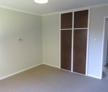 Riccarton – 3 bedroom unit. 1 bathroom - Photo 6