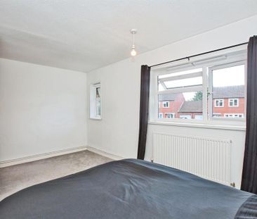 2 bedroom maisonette to rent - Photo 4