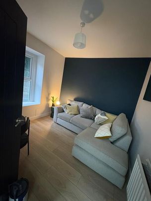 STUDENT ACCOMDATION, 79 Creggan Road, Derry, BT48 9DA - Photo 1