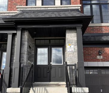 For Lease - 10 Hayrake Street, Brampton, Ontario - Photo 3