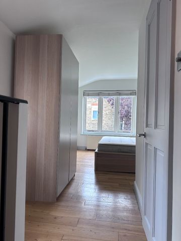 1 Bed Flat, Lebanon Gardens, SW18 - Photo 5