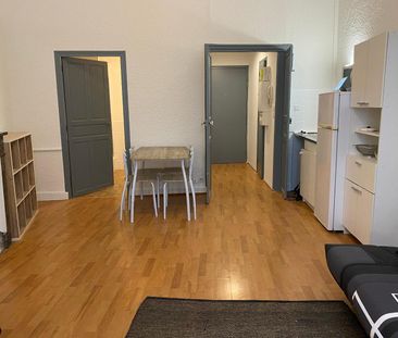Location Appartement 1 pièce 32m² AUBENAS 07200 - Photo 4