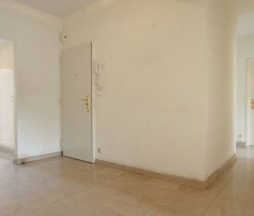Appartement te huur in Tongeren voor € 1.000 met 3 slaapkamers - Photo 3