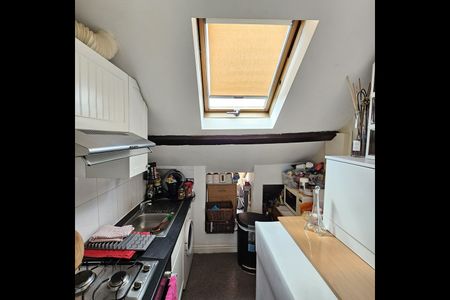 1 Bed Flat, London, NW11 - Photo 5