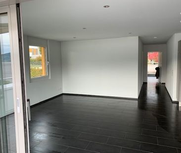 Charmante 3.5-Zimmer-Attika Wohnung mit 2 Terrassen in Schmerikon - Foto 1